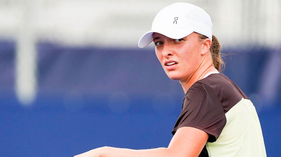 Tennis star Iga Swiatek accepts 1-month suspension for banned substance