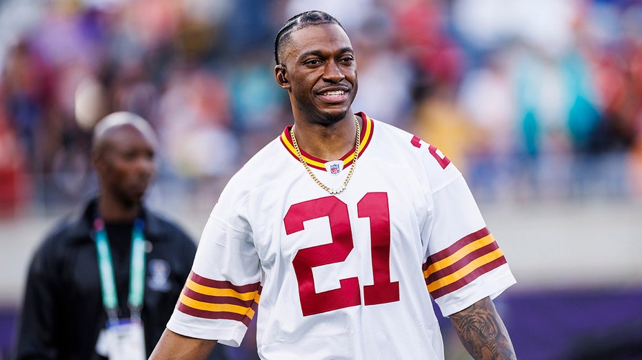 Robert Griffin III wants end to Trump-supporter hatred: 'Not how you unite people'