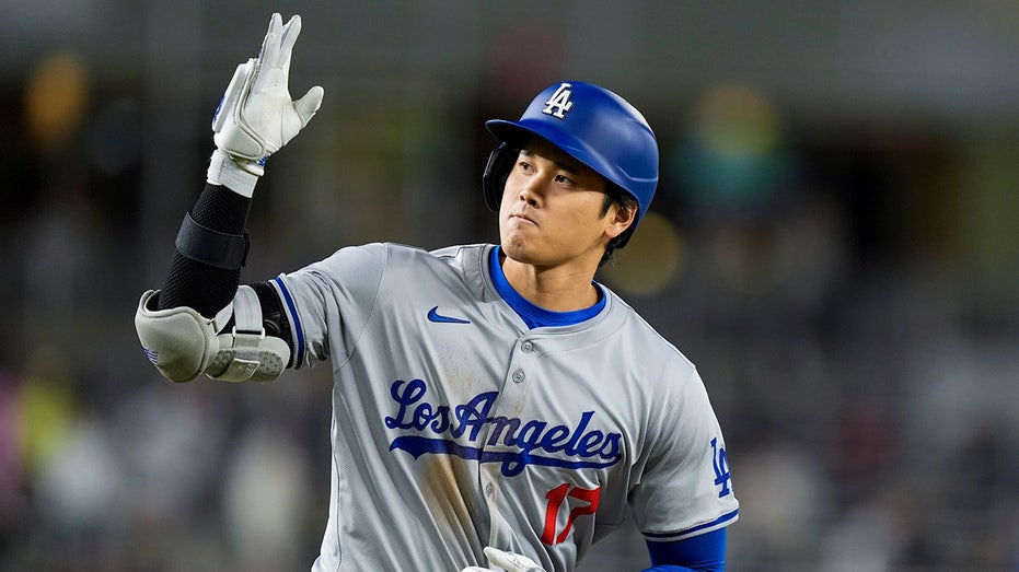 Dodgers announce Shohei Ohtani underwent surgery to repair torn labrum from World Series