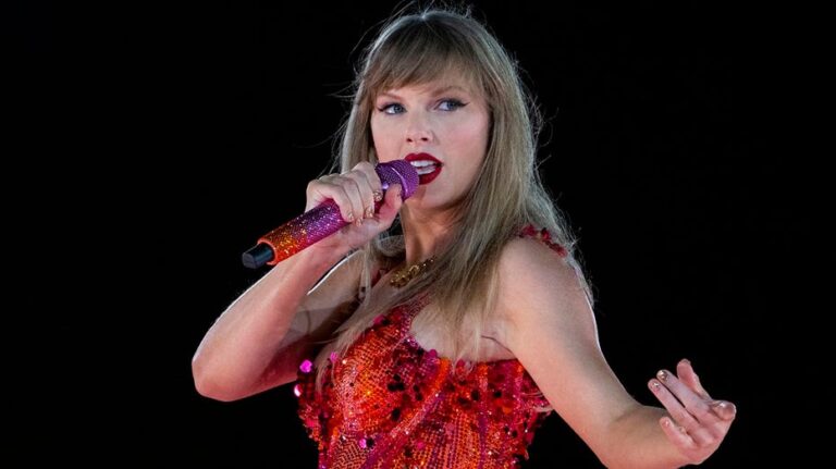 Taylor Swift chooses to attend Chiefs game over Kamala Harris rally on eve of election