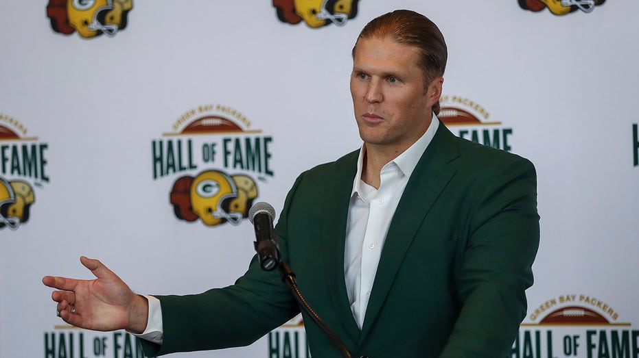 Packers great Clay Matthews respects Lions star Amon-Ra St Brown adding juice to rivalry: 'I love it'