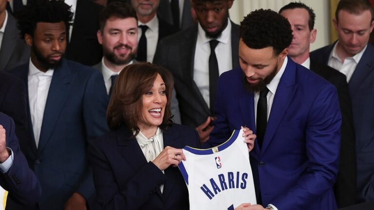 Harris supporter Stephen Curry holds no 'ill will' after Trump's victory