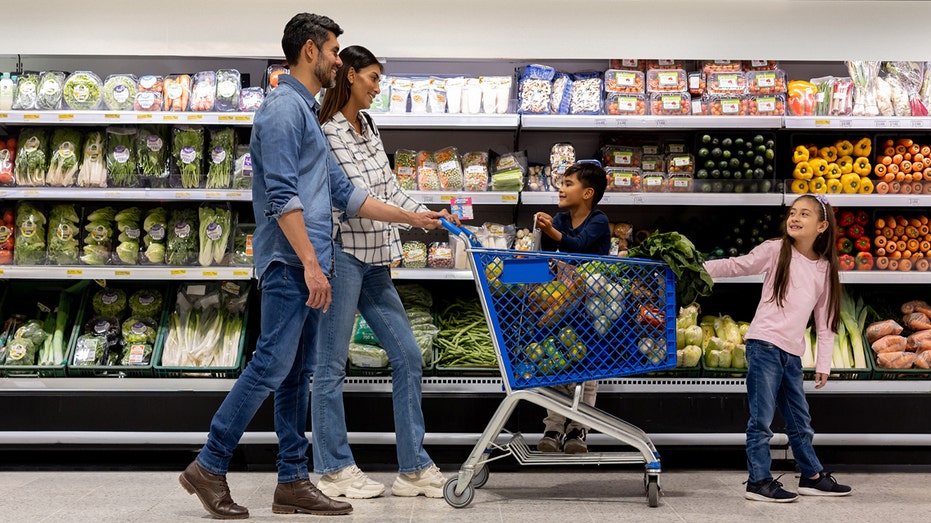 Walmart tops these other grocery stores in new study for one key reason