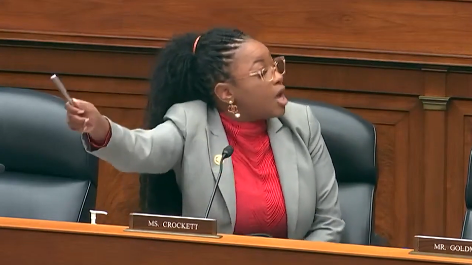 Democratic lawmaker rants about 'the White man' during a hearing on the Dismantle DEI Act