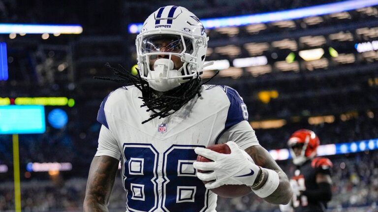 Cowboys shut down star CeeDee Lamb for rest of season due to shoulder injury