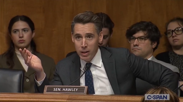 Josh Hawley scolds airline executives for putting Americans through a 'horrible' flying experience