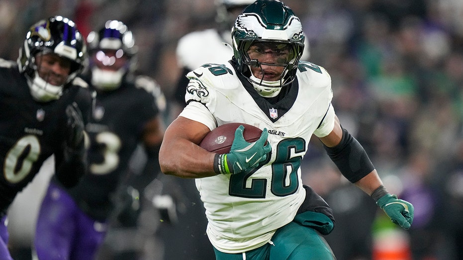 Saquon Barkley's crucial touchdown keeps Eagles ahead in win over Ravens