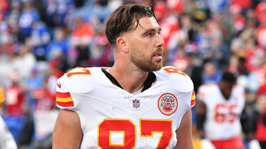 Chiefs' Travis Kelce sounds off on lack of scoring this season: 'F---ing frustrating'