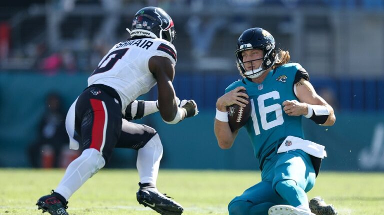 Texans' DeMeco Ryans suggests Trevor Lawrence bares some blame for brutal hit, says Jags players overrated