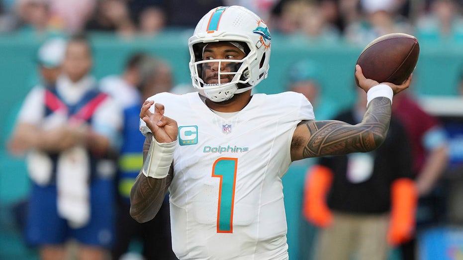 Tua Tagovailoa's clutch touchdown passes lift Dolphins to overtime win over Jets