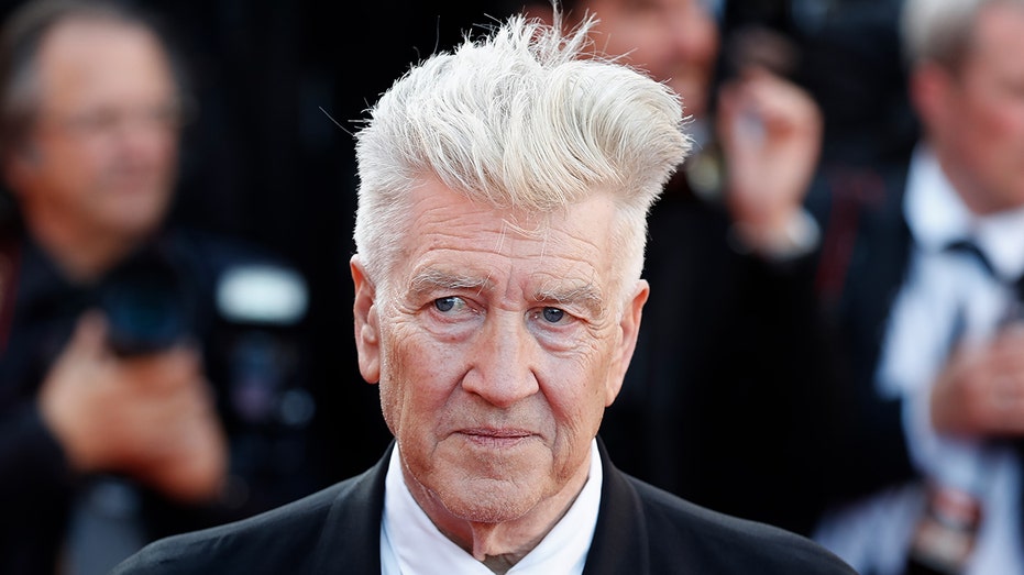 David Lynch, 'Twin Peaks' and 'Blue Velvet' director, dead at 78