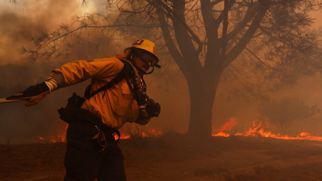 California wildfires force frantic residents to flee: Slideshow