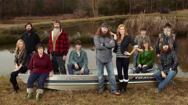 'Duck Dynasty' star Sadie Robertson sheds light into family now, with new kids, spouses and 'misadventures'