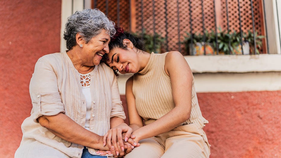 3 signs your aging loved one may be ready for assisted living