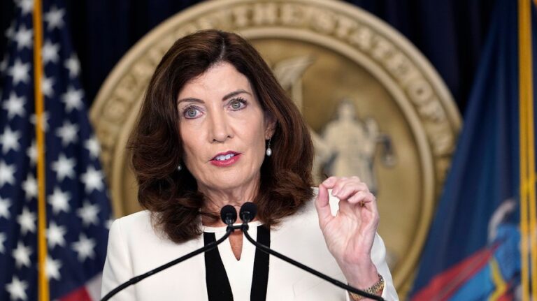 New York Gov. Kathy Hochul seeks expanded involuntary commitment laws over violent crimes on subway