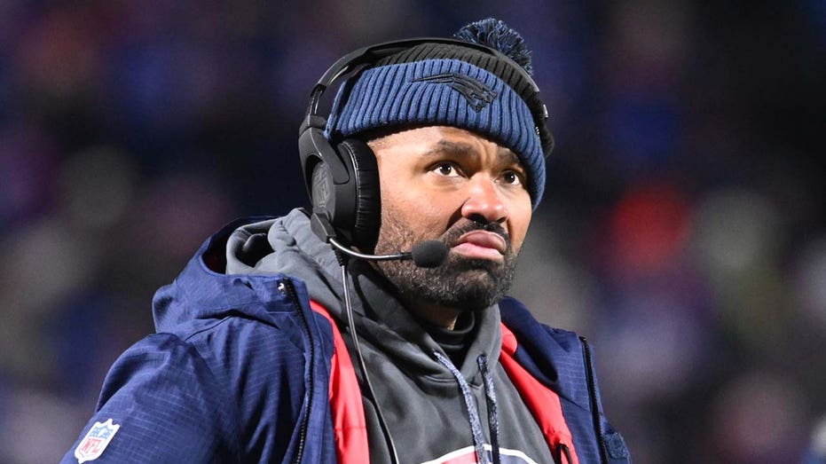 Jerod Mayo's wife sounds off after Patriots fire husband: 'What happened to the class?'