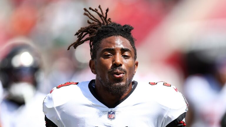 Bucs' Jordan Whitehead involved in auto accident while driving to practice facility