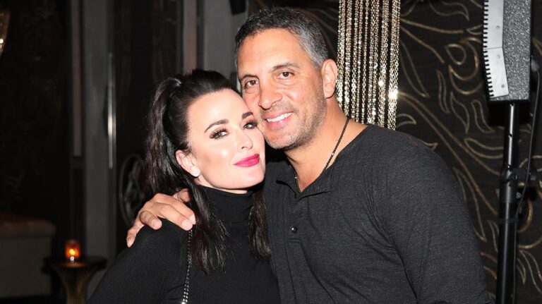 'Real Housewives' star Kyle Richards says fame, money 'not great' for marriage amid high-profile split