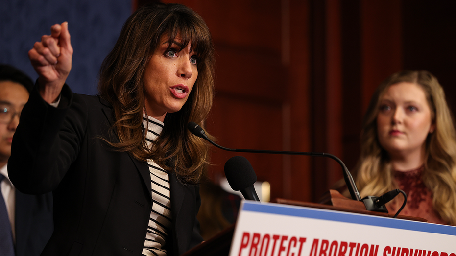 Abortion survivors slam Dems for blocking 'Born-Alive' abortion bill: 'We are not treated as human beings'