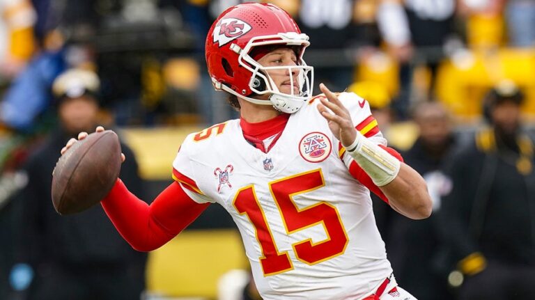 Chiefs' Patrick Mahomes left off Pro Bowl roster for 1st time as starter