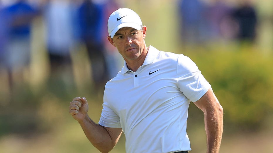 Rory McIlroy dunks 2nd career hole-in-one at Pebble Beach Pro-Am