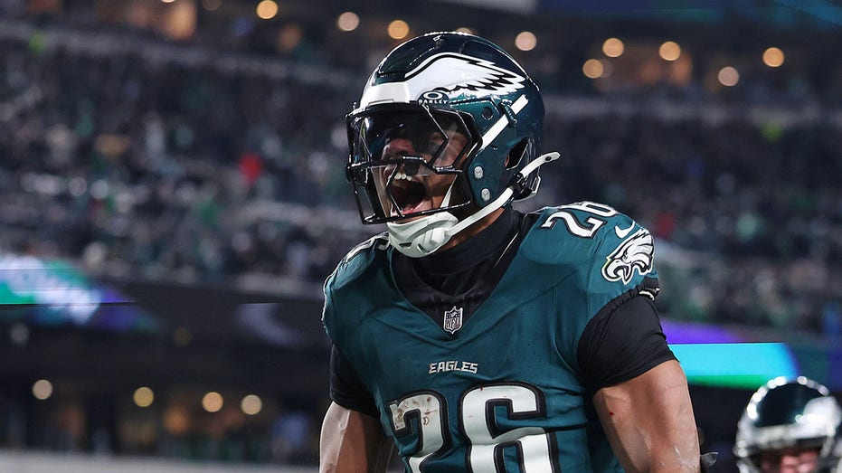 Eagles star Saquon Barkley has heartwarming reaction to rookie teammate's first career TD in NFC Championship