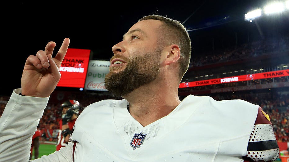 Commanders kicker Zane Gonzalez embraces OCD after viral pregame kick routine: 'It's who I am'