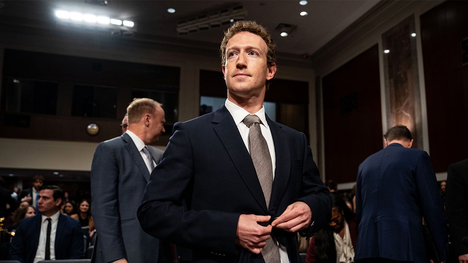 PolitiFact executive rips Meta’s Zuckerberg for announcing the end of fact-checking on his platforms