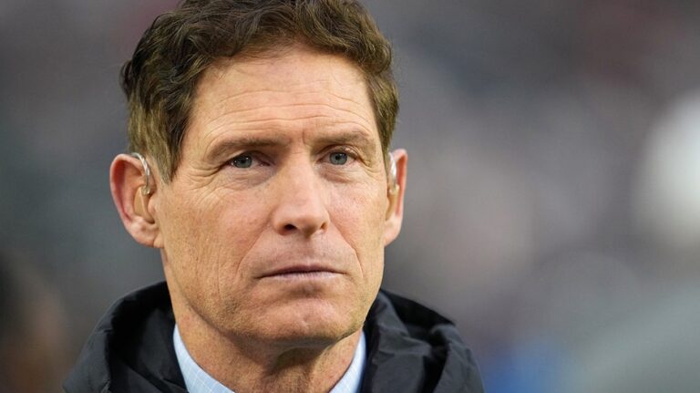 Hall of Famer Steve Young weighs in on Aaron Rodgers' NFL future amid apparent divorce with Jets