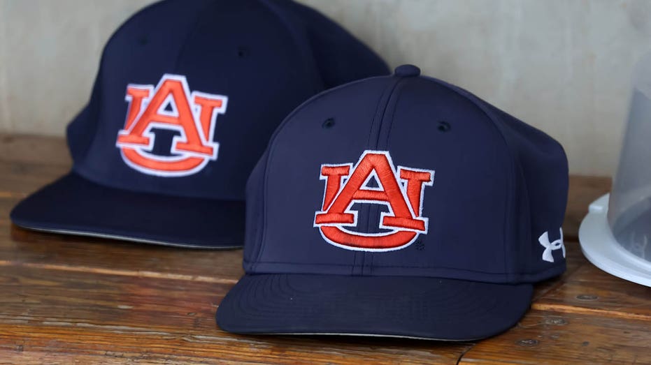 Auburn baseball star Cade Belyeu crushes 1st homer of season hours after mother's death