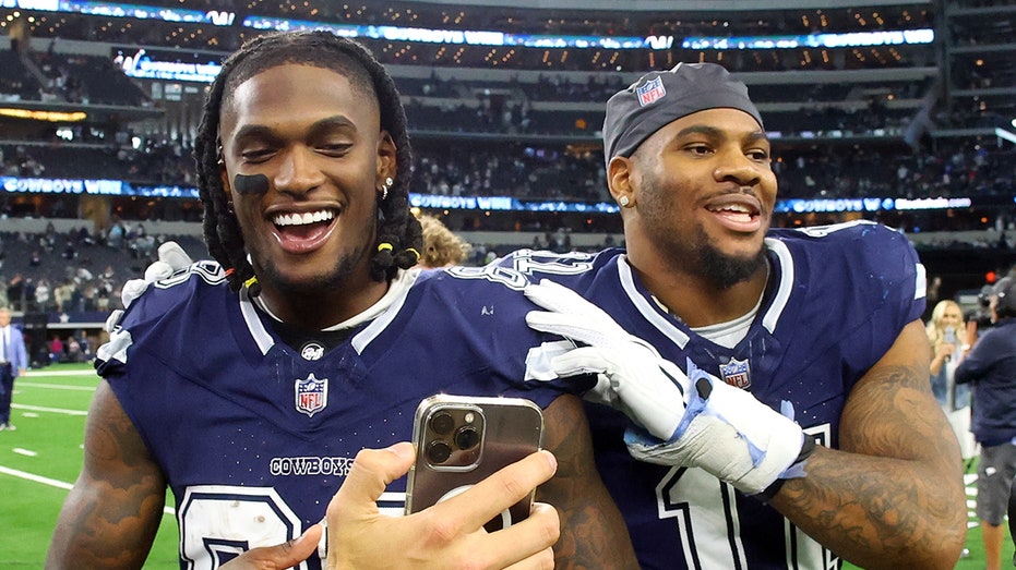 Cowboys star CeeDee Lamb sounds off amid teammate Micah Parsons trade rumors