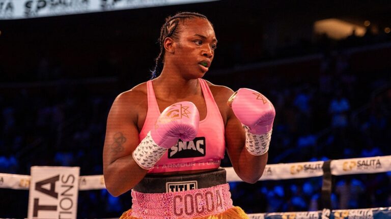 Claressa Shields makes boxing history as 1st-ever female undisputed heavyweight champion