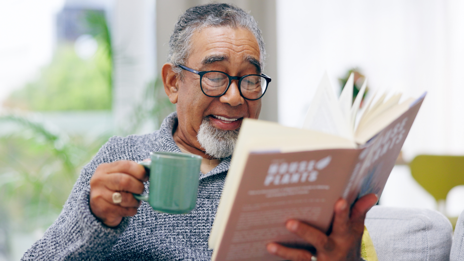 10 gifts for book lovers that aren't books