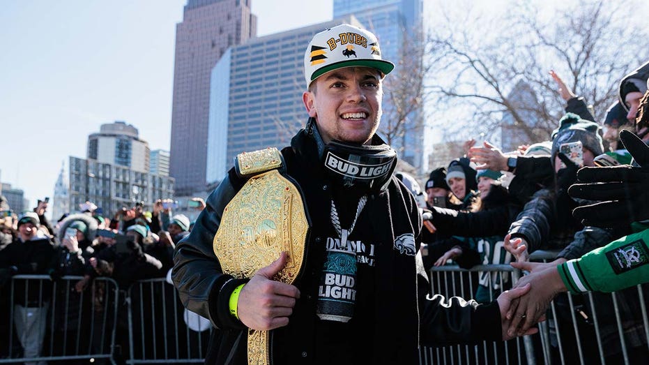 Eagles star rookie Cooper DeJean suffers 'battle scar' from massive Bud Light chain during Super Bowl parade