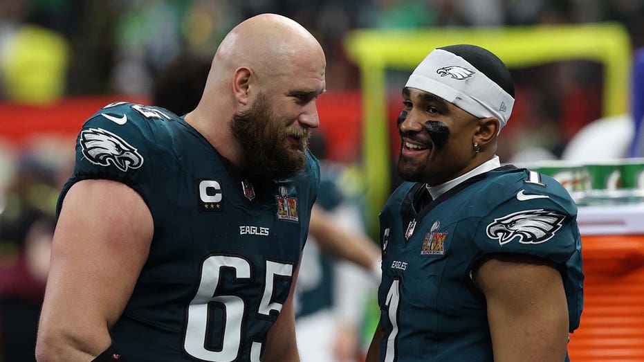 Eagles' Lane Johnson has 1-emoji response to call to ban 'tush push'