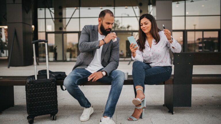 Flight passenger slams 'sneaky' travelers who vape in airports: 'You aren't fooling anyone'