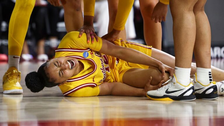 USC's JuJu Watkins suffers devastating knee injury in March Madness game