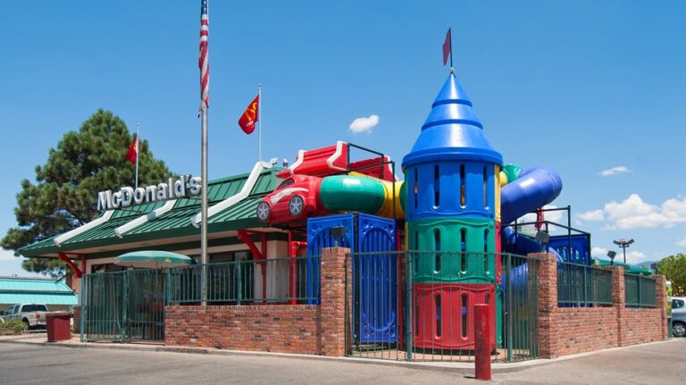 'Heartbreaking' photo of McDonald's PlayPlace triggers social media firestorm