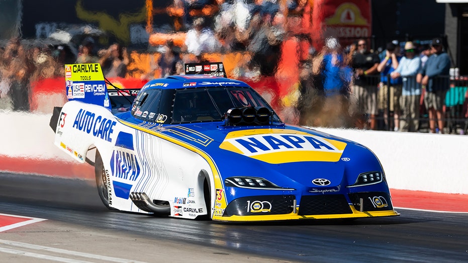 NHRA star Ron Capps' funny car explodes, crashes during Arizona Nationals