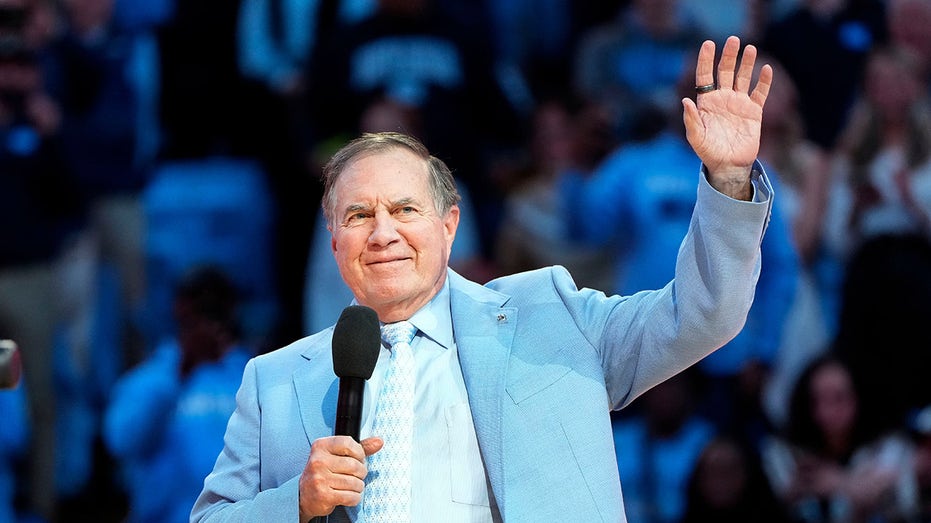 UNC employees 'not loving the Bill Belichick experience,' longtime Boston reporter says