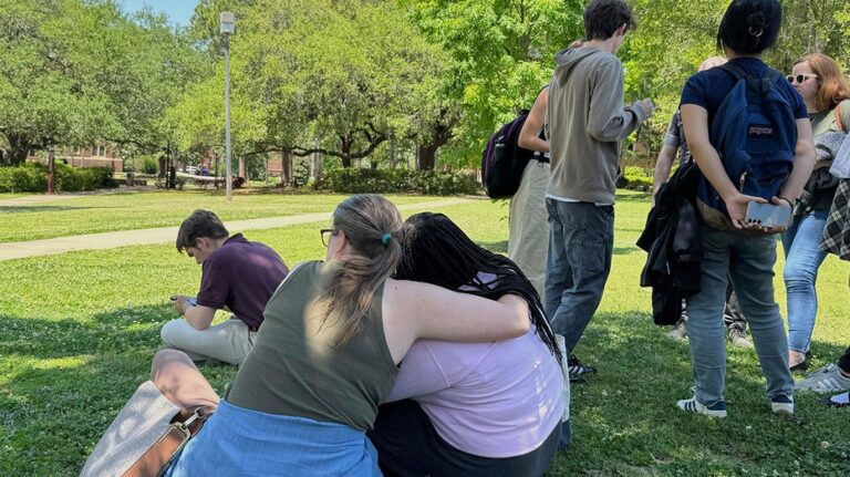 FSU shooting: At least 6 injured, 1 person in custody as police investigate 'active crime scene'