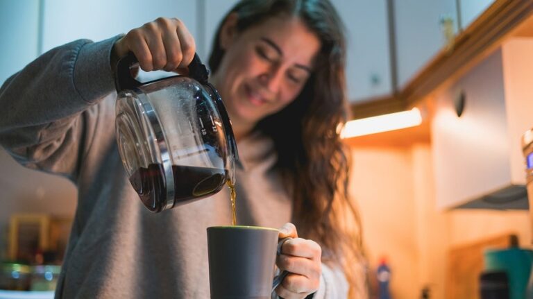 Coffee creamer health risks: What to know, what to choose instead