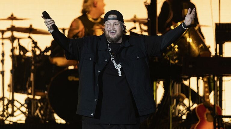 Jelly Roll drops nearly 200 pounds, sets sights on sky-high goal