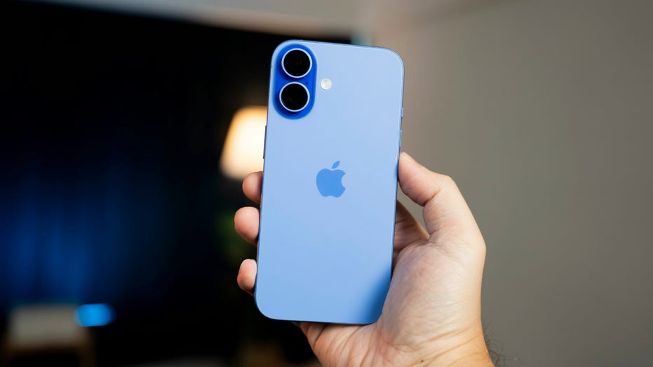 How hackers are breaking into Apple devices through AirPlay