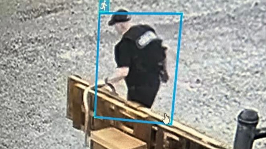 Former Arkansas police chief Grant Hardin's prison escape offers unique challenges to searchers: experts