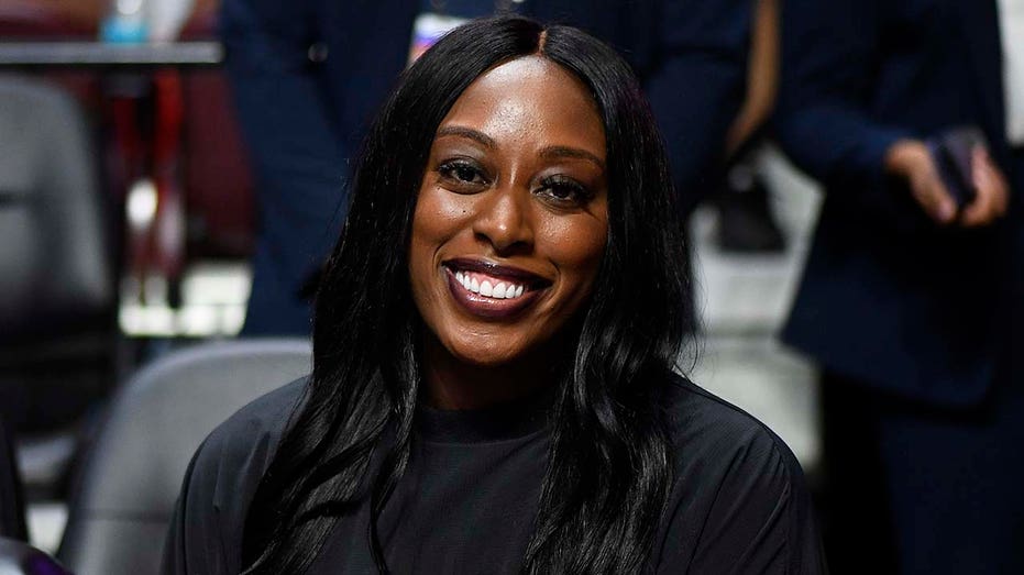 ESPN analyst apologizes for remarks on WNBA's probe into alleged racist comments from fans