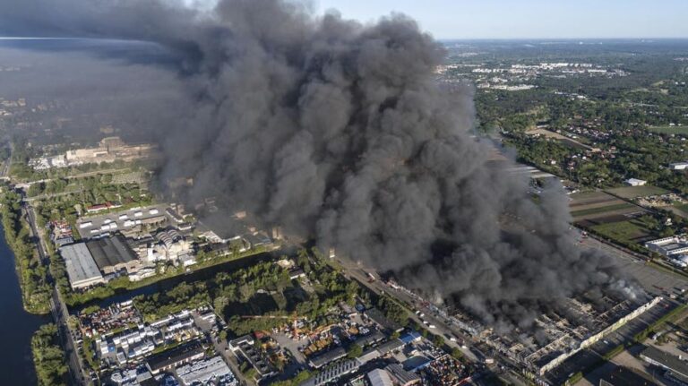 Poland orders Russian consulate in Krakow closed after blaming Kremlin for 2024 arson