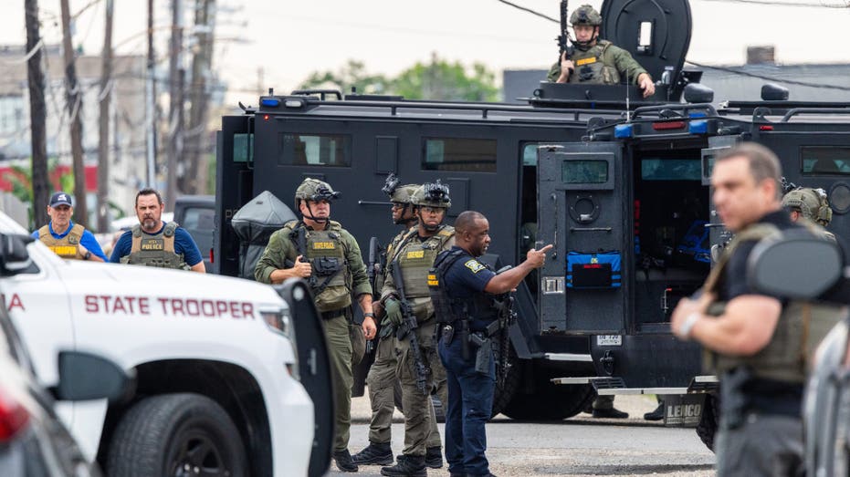 Authorities increase rewards for two remaining New Orleans jail escapees
