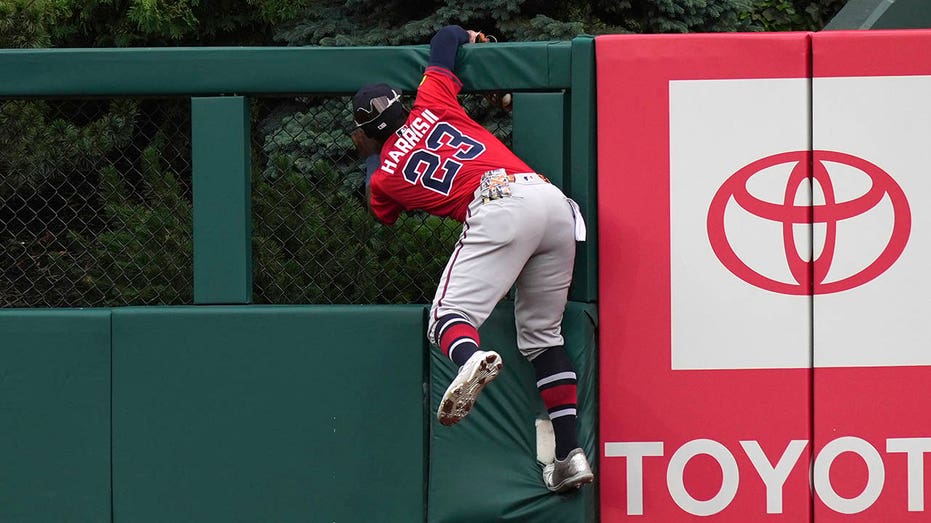 Braves outfielder Michael Harris II robs Phillies of three-run homer with sensational snag
