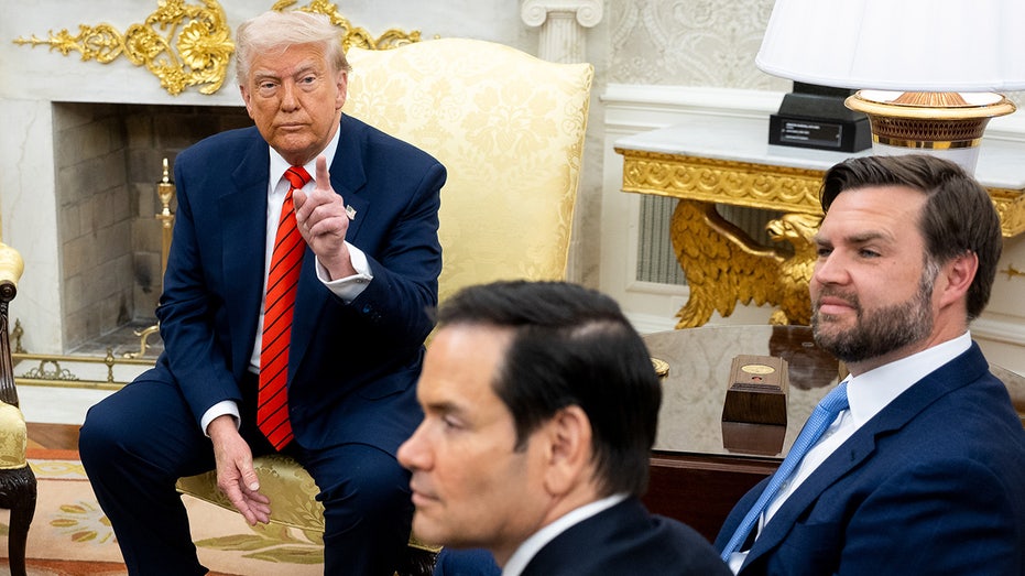 Inside the White House's effort to pull India, Pakistan back from the brink of war